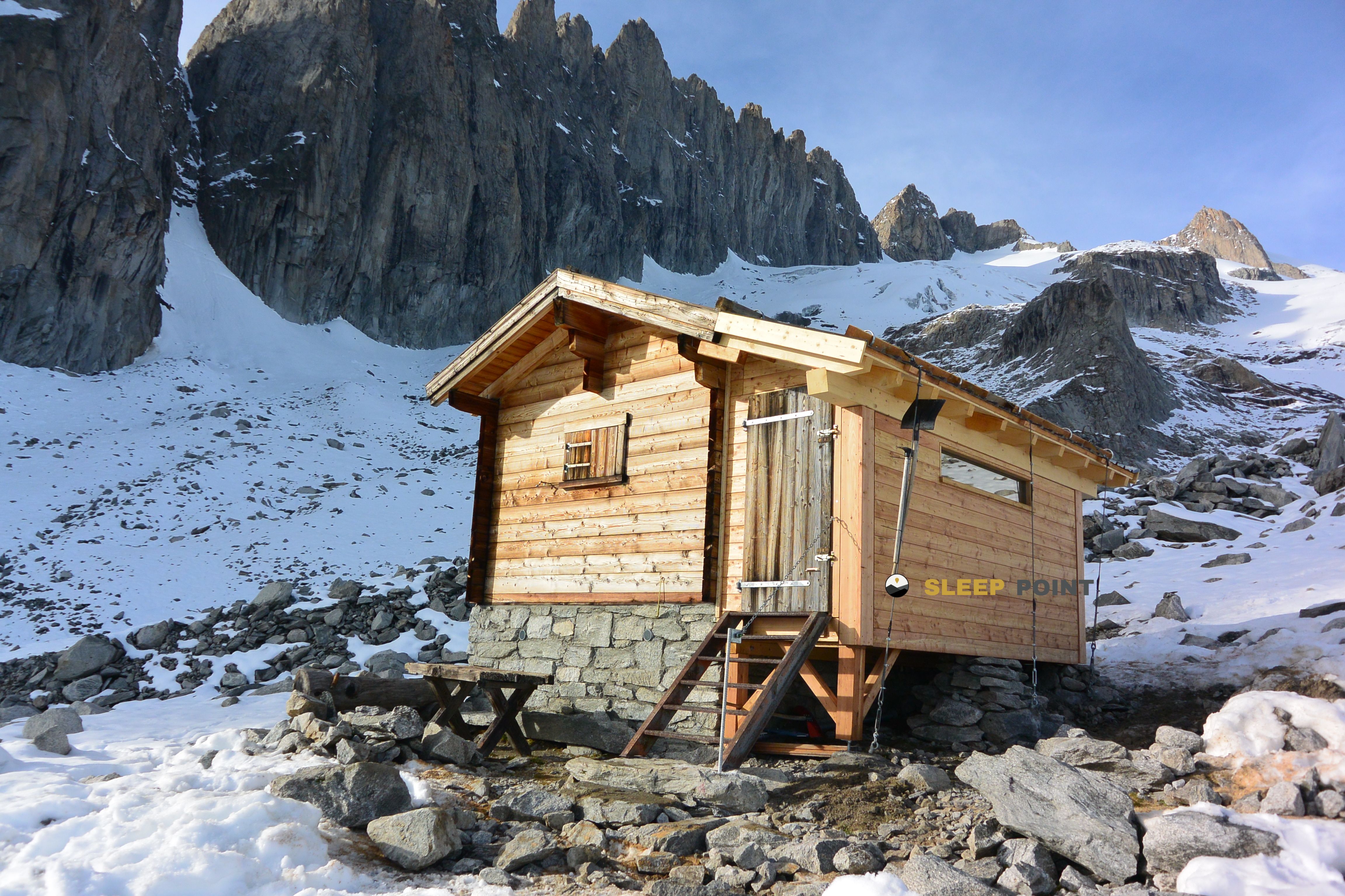 Mountain refuge Fusshornbiwak in fusshorn-biwak, hängebrücke belalp-riederalp, naters, brig, vallés, 3987, suiza