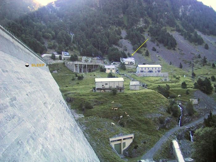 Refugio de montaña Refuge de l'Oule en d 929, aragnouet, bagnères-de-bigorre, altos pirineos, occitania, francia metropolitana, 65170, francia