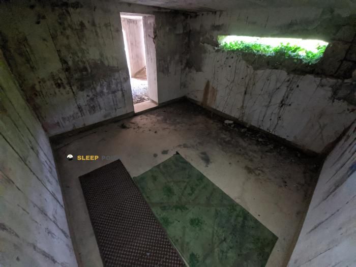 Refugio de montaña Ancienne batterie côtière du Pourjoint en fl307, d 355, le lez, roscanvel, châteaulin, finisterre, bretaña, francia metropolitana, 29570, francia