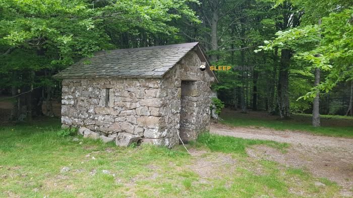 Refugio de montaña Cabane du col des Ubertes en cabane du col des ubertes, d 151, le mazet, dourbies, le vigan, gard, occitania, francia metropolitana, 30750, francia