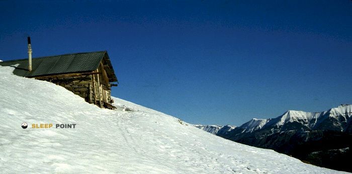 Refugio de montaña Cabane de la Montagne (Blayeul) en cabane de la montagne blayeul, kilomètre vertical, verdaches, digne-les-bains, alpes de alta provenza, provenza-alpes-costa azul, francia metropolitana, 04140, francia