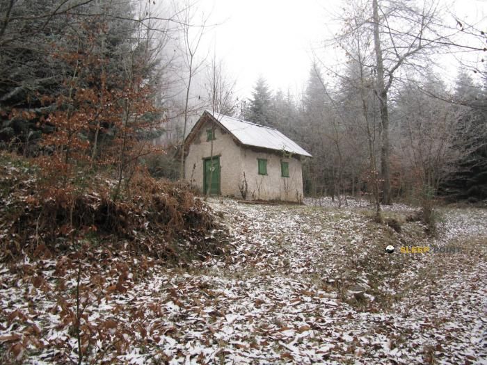 Refugio de montaña Cabane de Ventefarine en cabane de ventefarine, route de gourbit, banat, tarascon-sur-ariège, foix, ariège, occitania, francia metropolitana, 09400, francia