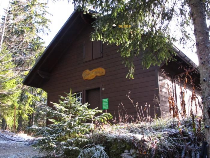 Refuge de montagne Hotel d'Italie dans refuge de l'hôtel de l'italie, chemin des cent poses, le chenit, district du jura-nord vaudois, valdia, suiza