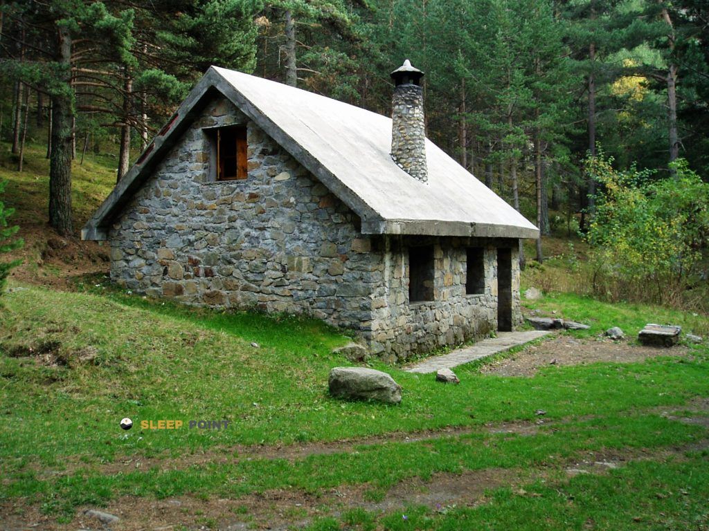 Refugio de montaña Cabaña de Posets en cabaña de posets, canal fonda (nevero superior), sahún, ribagorza, huesca, aragón, 22469, españa